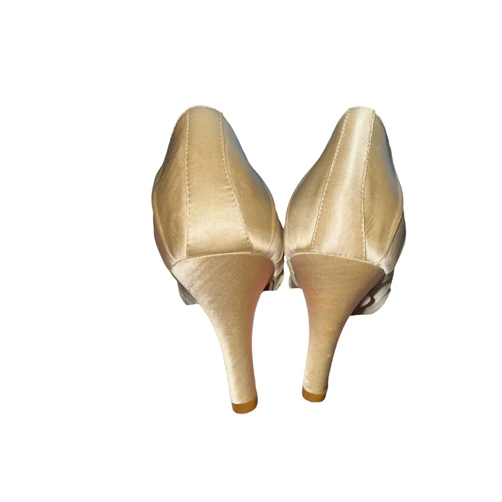 Hey Lady Leung Twins Champagne Goggles Gold Satin Pearl Peep Toe Heels 7 37.5